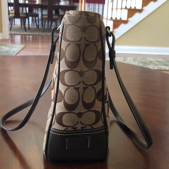 Coach shoulder bag - Picture 3 of 6